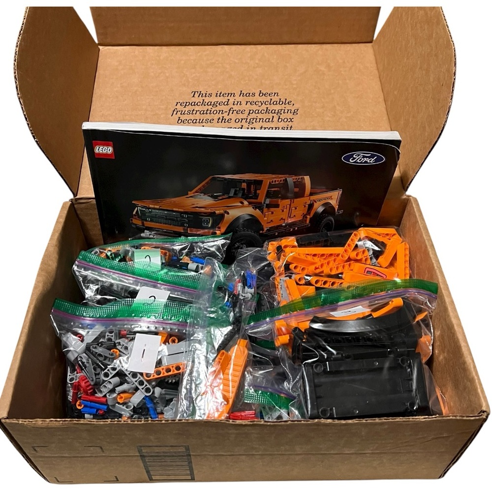 LEGO Technic Ford F-150 Raptor (42126) NO BOX